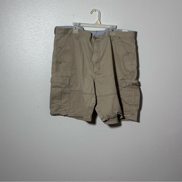 Wrangler Men Tan Khaki Cargo‎ Shorts Size 40 - Picture 1 of 9